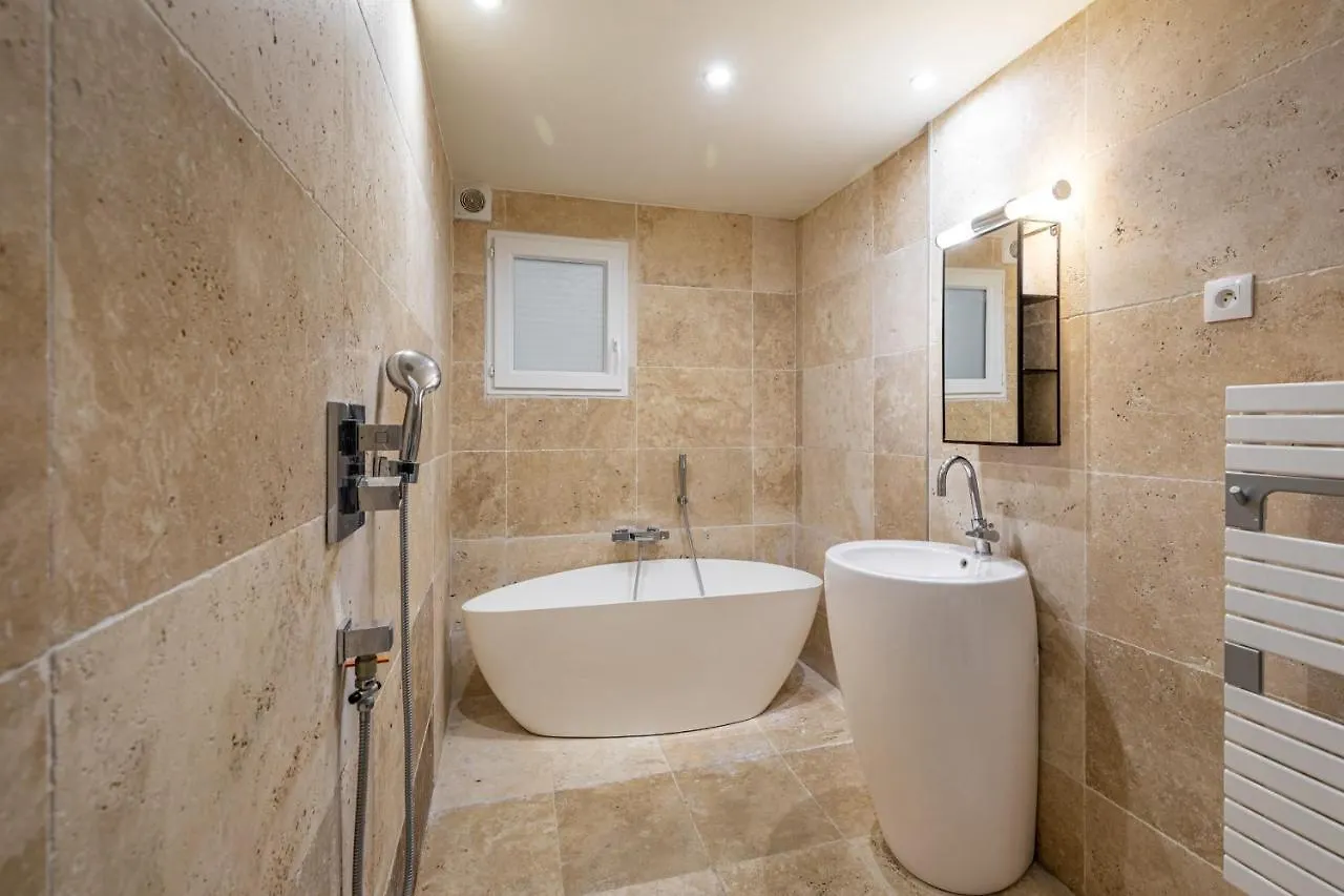 파리 Guestready- Studio With Bath - Grands Boulevards 아파트