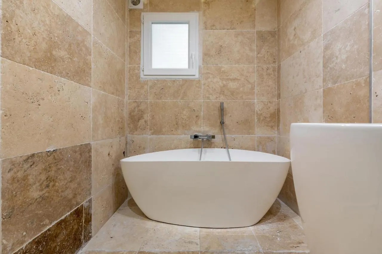 파리 Guestready- Studio With Bath - Grands Boulevards 아파트 프랑스